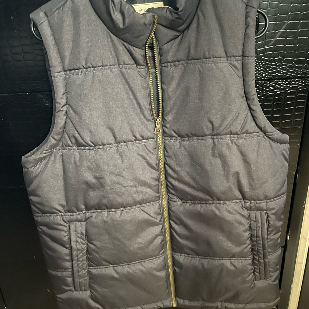 Weatherproof Gray Quilted Puffer Vest with Stand-Up Collar